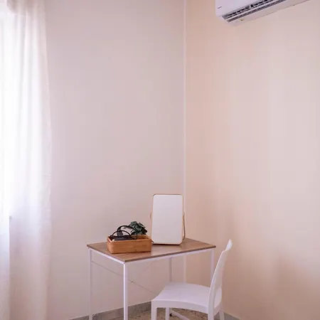 Green Rooms * Bari