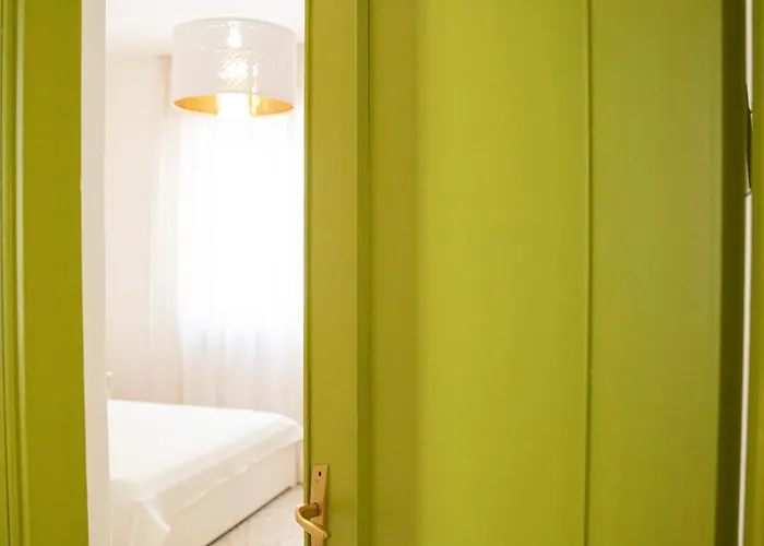 Green Rooms Гостевой дом Бари